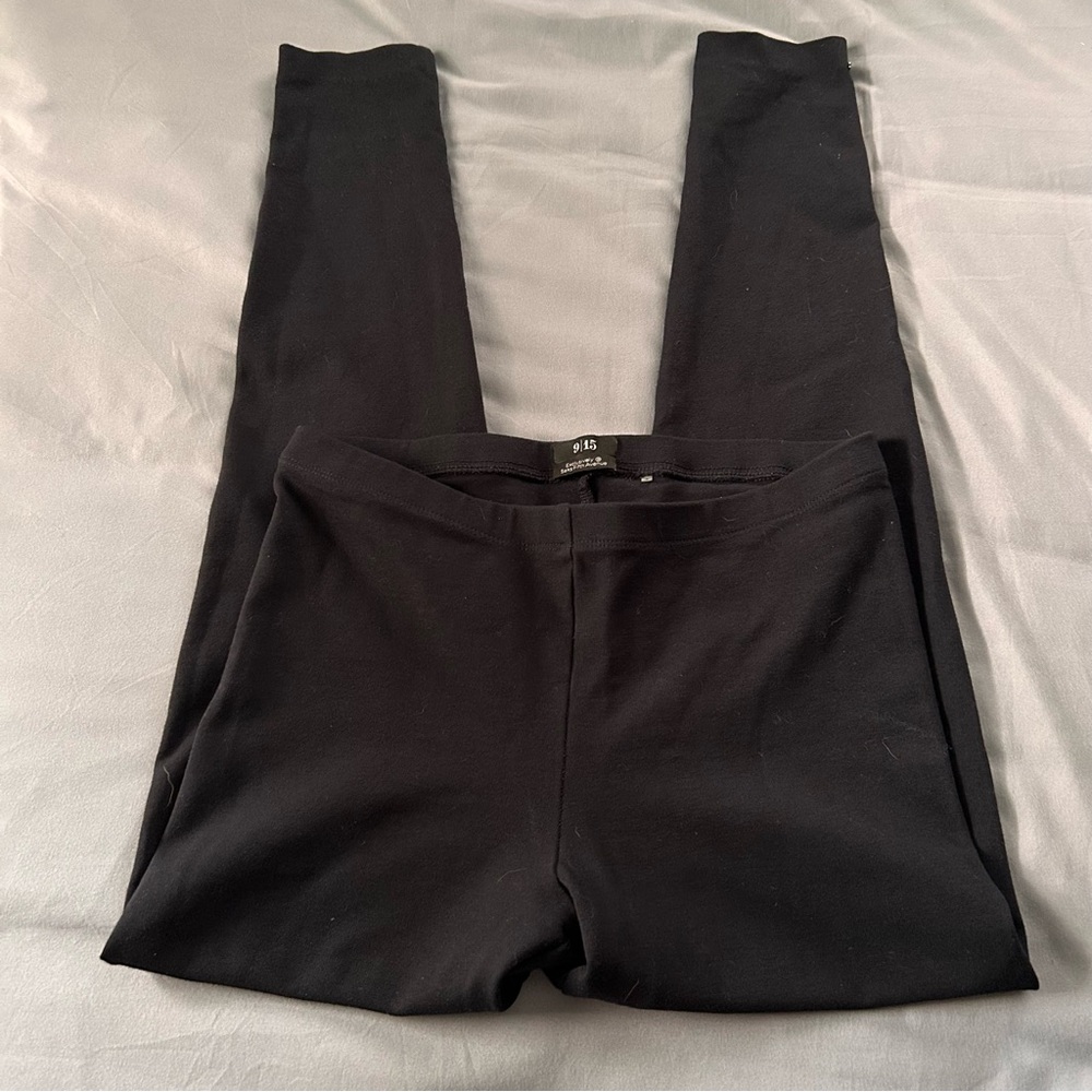 9|15 Saks Fifth Avenue Leggings